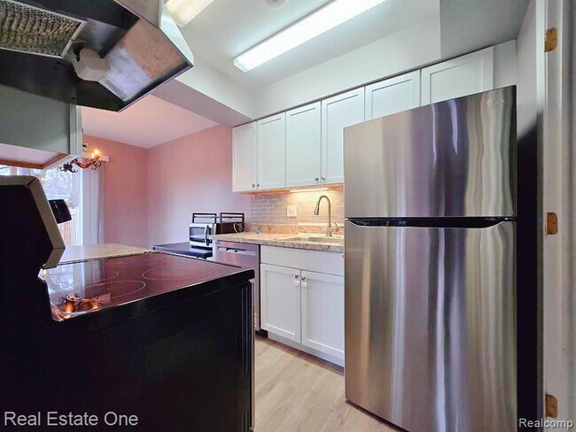 Building Photo - 24128 Quad Park Ln