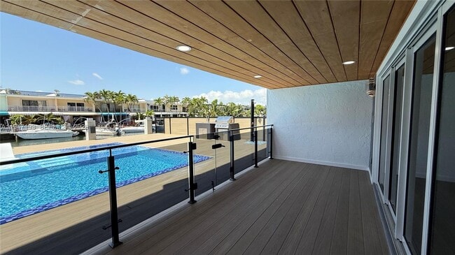 Building Photo - 3826 NE 171 St