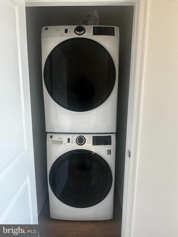 Building Photo - 3404 Whippitt Wy