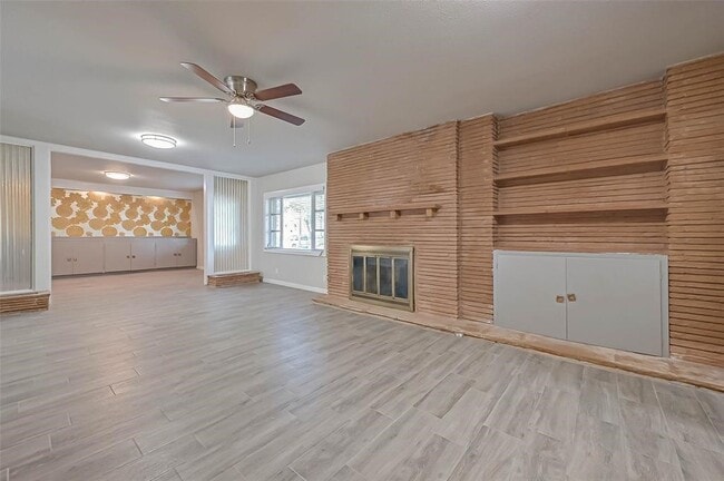 Building Photo - 2511 Maroneal St