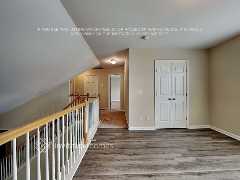 Building Photo - 430 Fernway Dr
