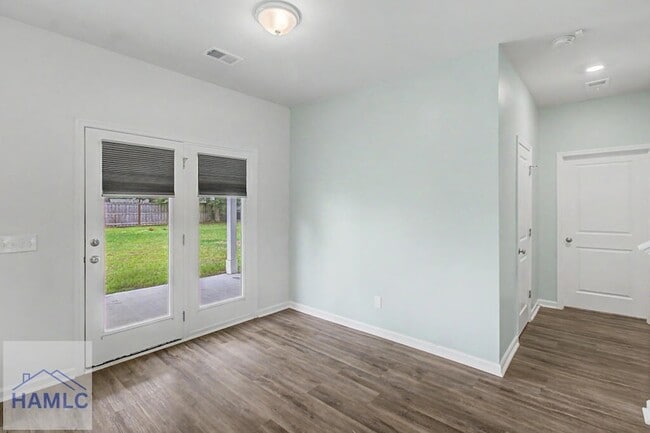 Building Photo - 137 Castaway Ct