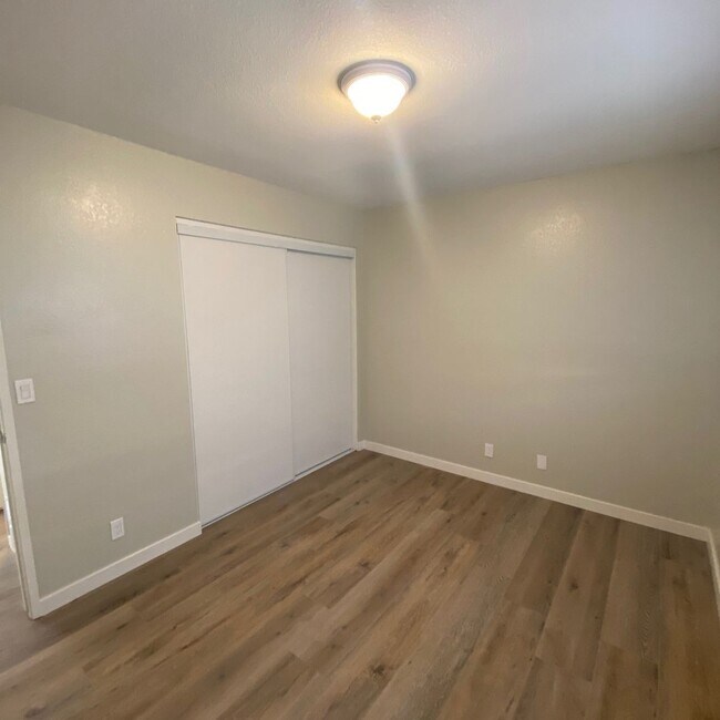 Building Photo - 21375 Bear Valley Rd