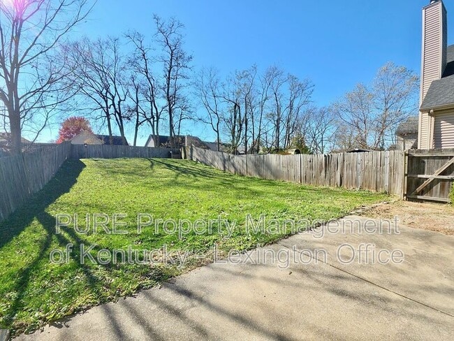 Building Photo - 2564 Rockaway Pl