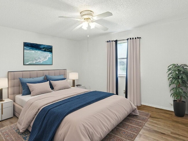 Building Photo - 600 N Cunningham St