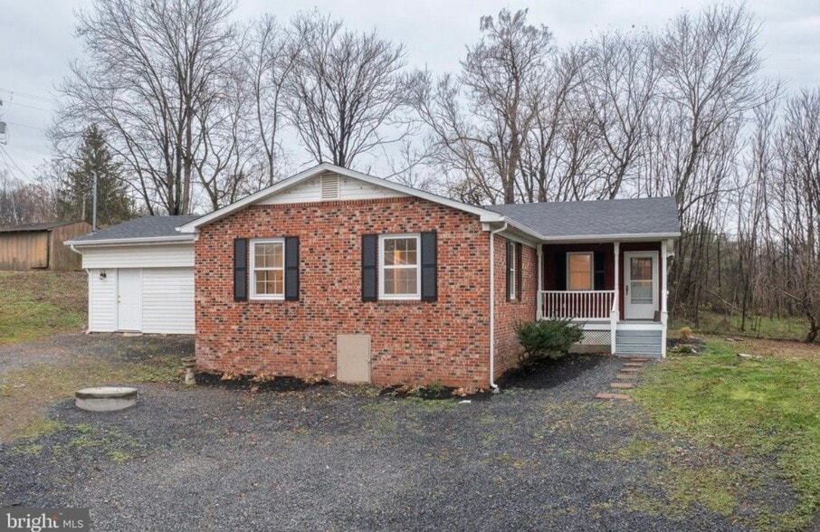 Building Photo - 6731 Middle Rd