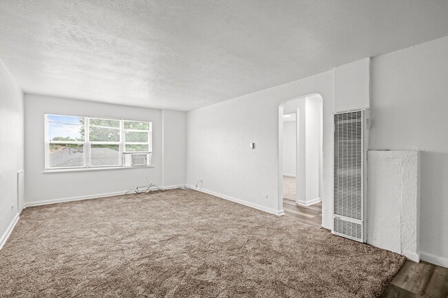 Building Photo - Come check out this beautiful apartment cl...