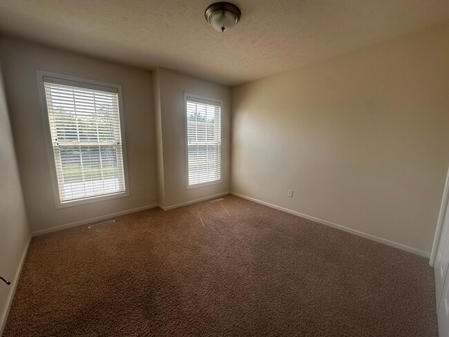 Building Photo - 54935 Cheyenne Meadows Dr