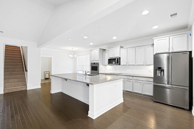 Building Photo - 3740 Sage Dr