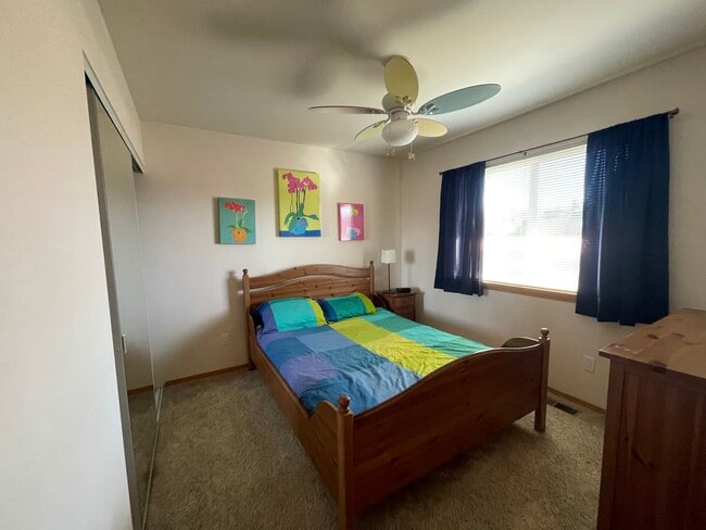 Building Photo - 221 Parkway Dr