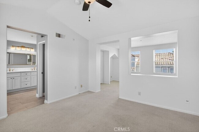 Building Photo - 26 Vía Cordoba