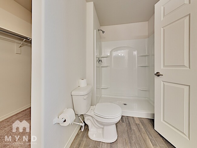Building Photo - 1026 W Carnoustie Ct