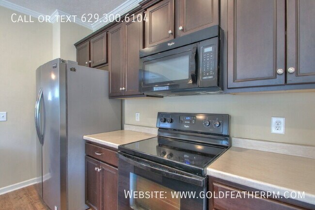 Building Photo - 126 Trenton Ln