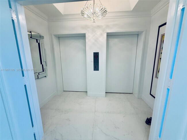 Building Photo - 3200 N Ocean Blvd