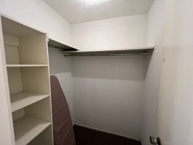 Building Photo - 25972 US-70