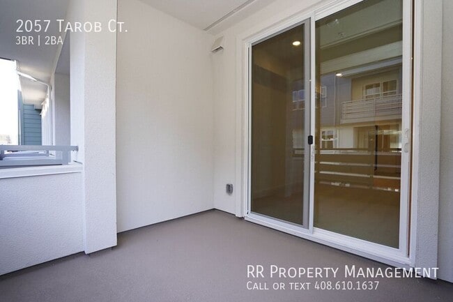 Building Photo - 2057 Tarob Ct