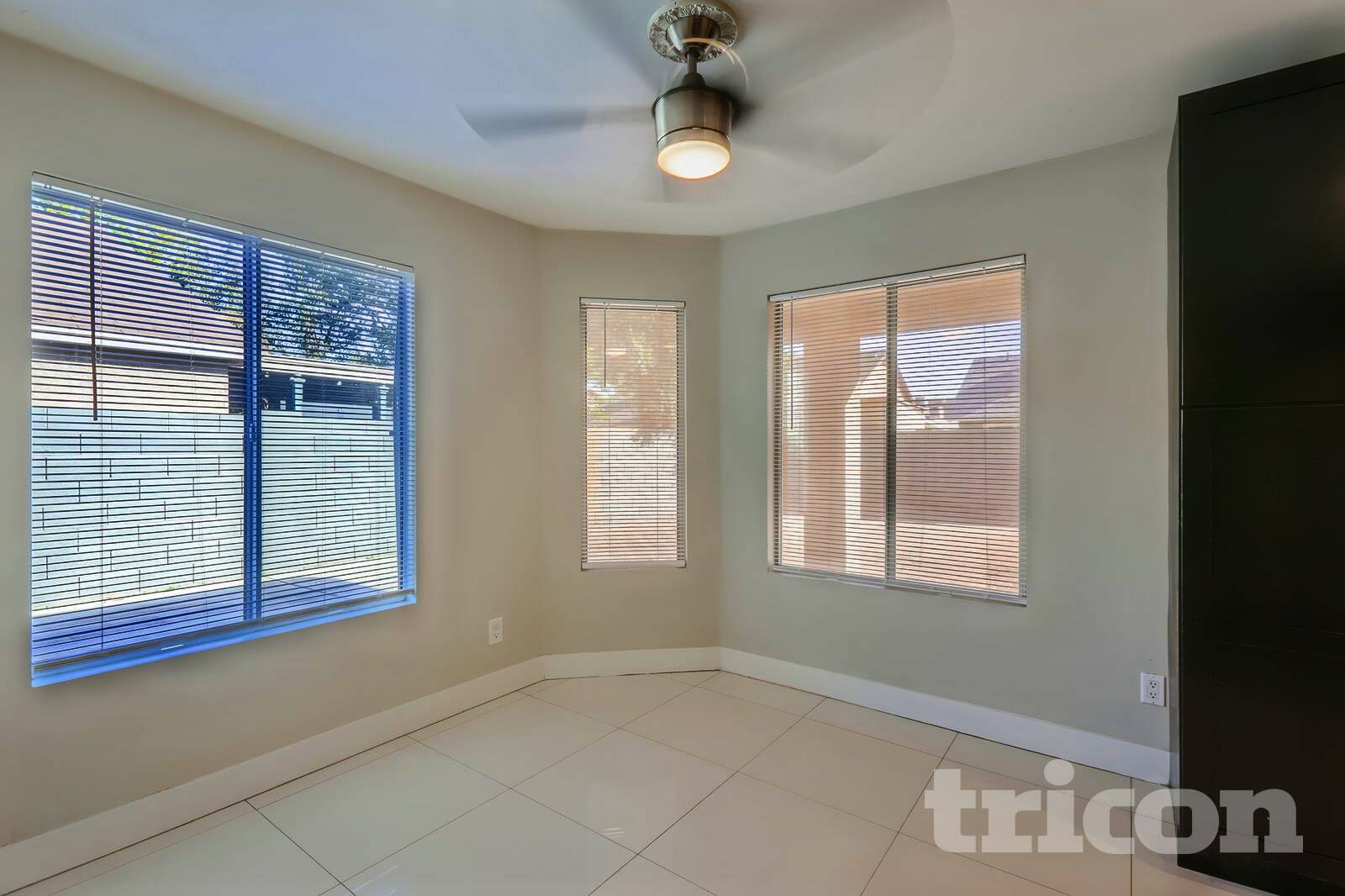 Building Photo - 2613 N 89th Dr