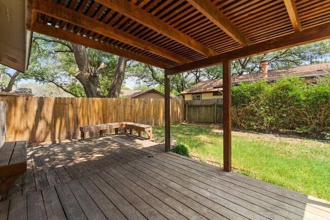 Building Photo - 10211 Missel Thrush Dr