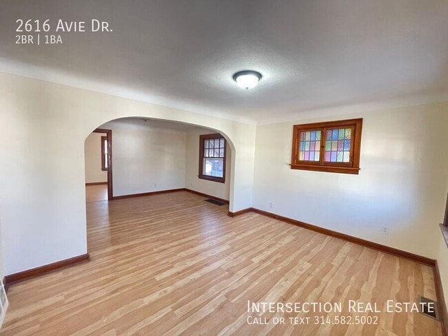 Building Photo - 2616 Avie Dr