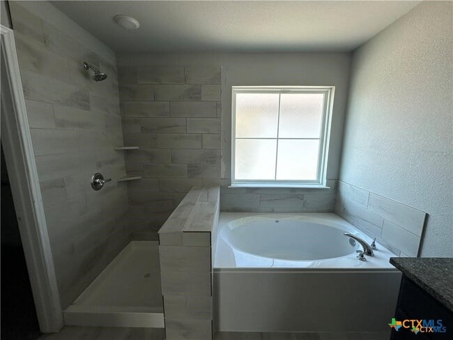 Building Photo - 1814 Horatio St