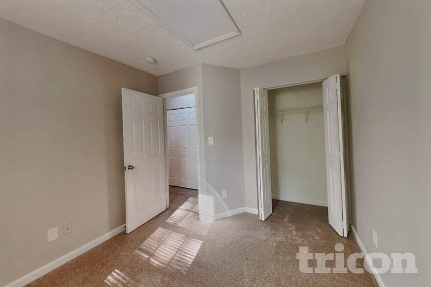 Building Photo - 3328 Neptune Dr