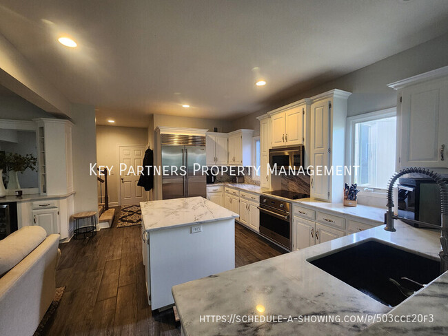 Building Photo - 5812 N Ames-