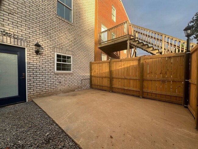 Building Photo - Move In Ready!!!!