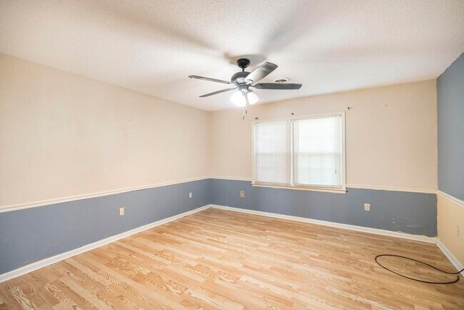 Building Photo - 123 Whipoorwill Way