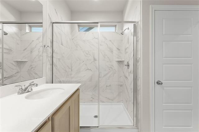 Building Photo - 1641 Mdw Crst Dr