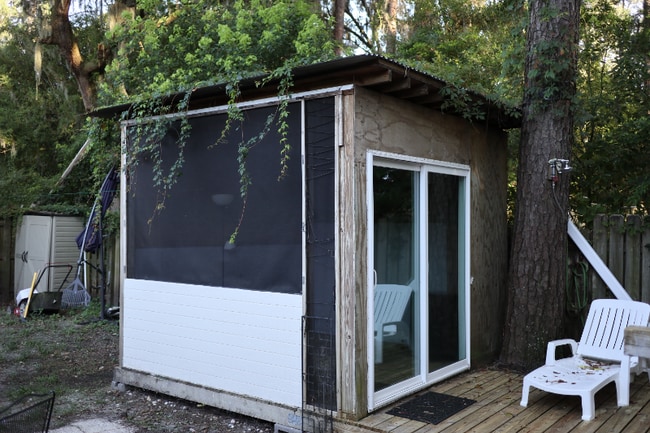 Building Photo - 108 Chapel Dr