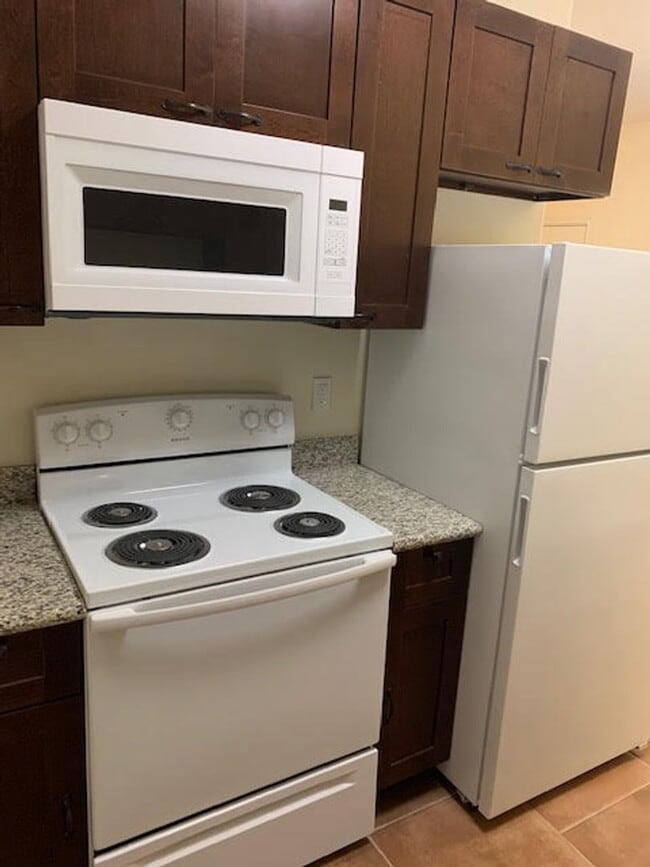 Building Photo - Spring Break Special - Move in NOW!!! and stay one month free