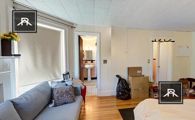 Building Photo - 0 bedroom in Brookline MA 02446