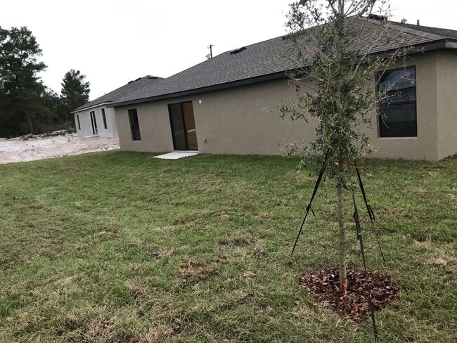 Building Photo - Beautiful 3 bedroom, 2 bathroom LGI home i...