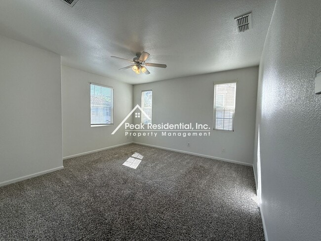 Building Photo - A Beautiful 3bd/2.5ba North Natomas Home with 2-Car Garage!