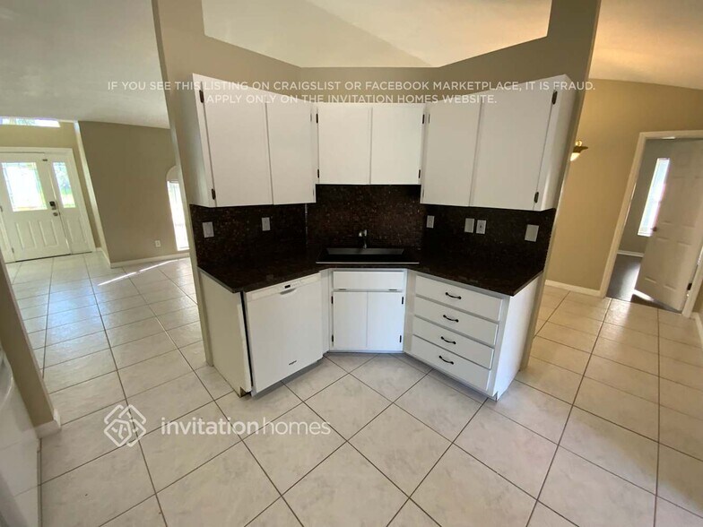 Building Photo - 1201 SW 29th Terrace