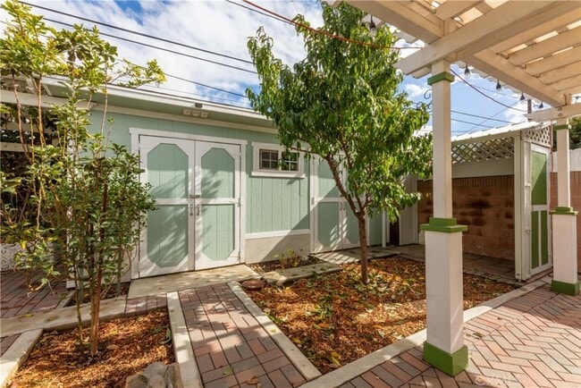 Building Photo - 5634 Oliva Ave