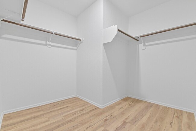 Building Photo - 22156 Juniper Crossing Dr