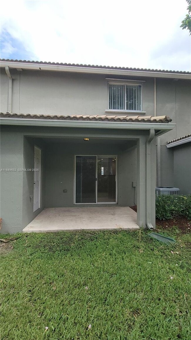 Building Photo - 5923 Manchester Way