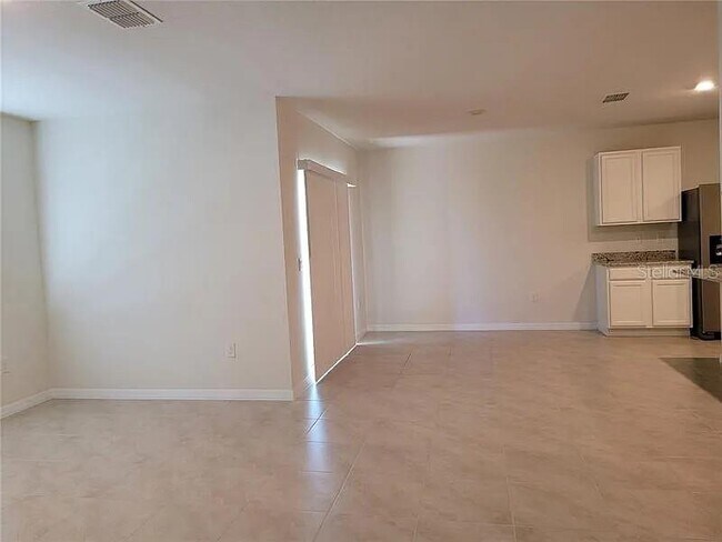 Building Photo - 5744 Sunbonnet Wy