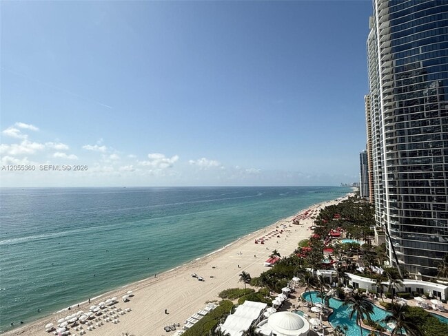 Building Photo - 18101 Collins Ave