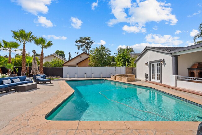 Building Photo - 23036 Burbank Blvd