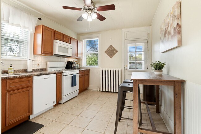 Building Photo - West Park