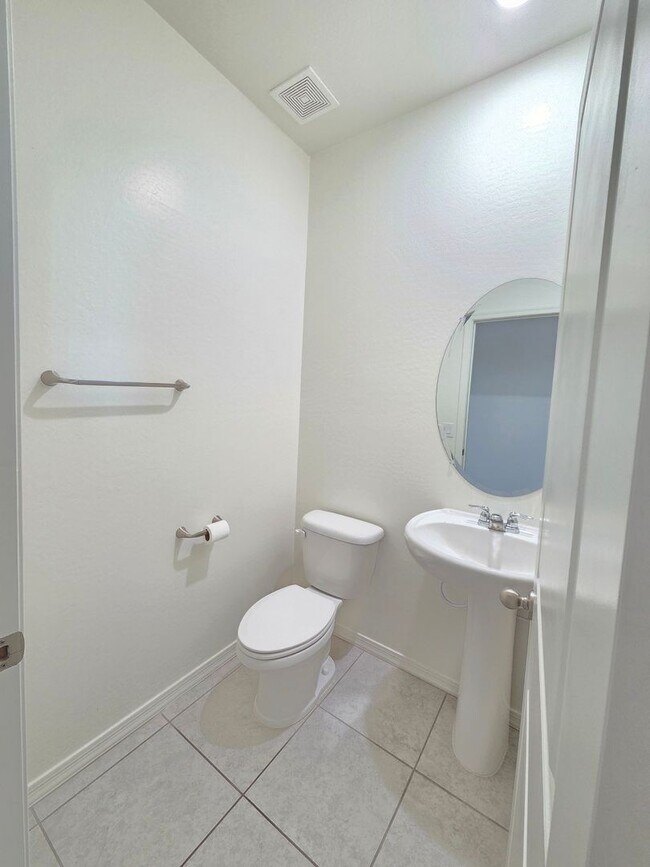 Building Photo - INCREDIBLE HOME THAT BACKS THE PRESERVE 4 ...