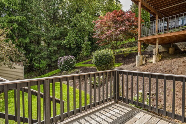 Building Photo - PRICE REDUCTION 5 Bedroom Home in the Sought-After Hillshire Estates of Bull Mountain