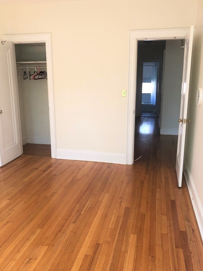 Building Photo - 145 Englewood Ave