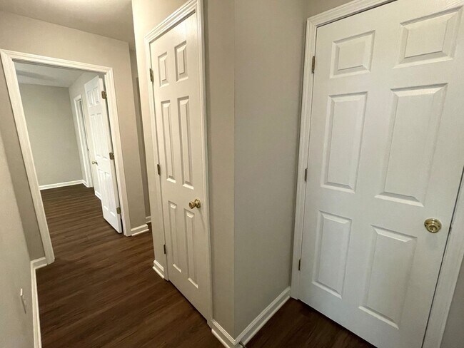 Building Photo - East Athens 4br house FOR RENT