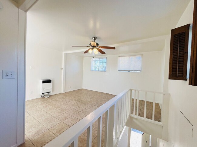 Building Photo - Medlow Apartments