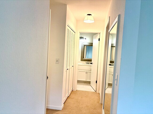 Building Photo - 258 Sandpiper Ct