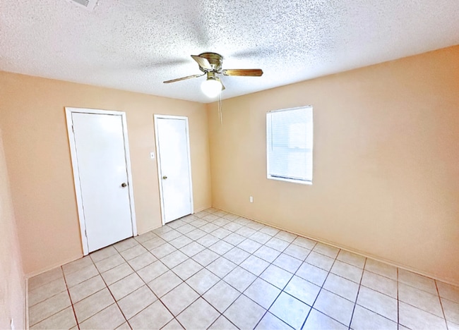 Building Photo - AVAILABLE SOON!