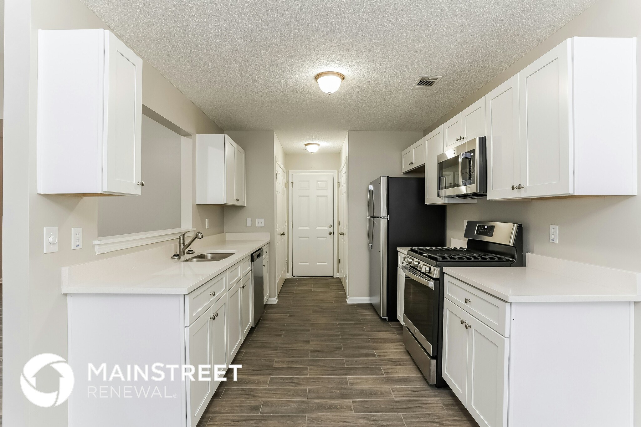 Building Photo - 4630 Thermal Ct